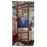 WOODEN QUILT LADDER