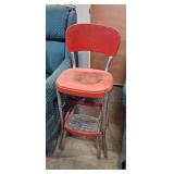VINTAGE STEP STOOL