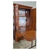 SEWING TABLE / CABINET