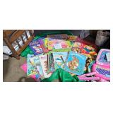 CHILDRENS BOOK LOT