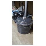 ENAMEL POT WITH LID