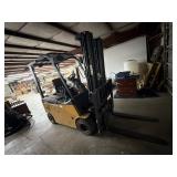 FORKLIFT