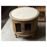 ROUND END TABLE
