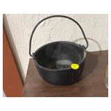 CAST IRON POT
