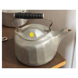 TEA KETTLET