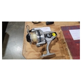 FISHING REEL