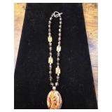 AMBER GLASS/RESIN NECKLACE