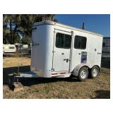 Shadow Stable Mate Horse Trailer