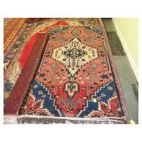 Hand knotted traditional Shiraz wool rug 3' 8' x