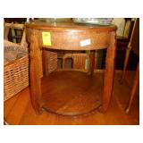 Round, MCM, oak, side table