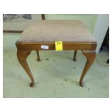 Queen Anne, mahogany bench