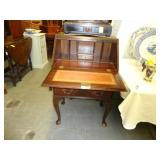 Petite, flame mahogany, Queen Anne, bureau desk