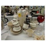 Mixed lot of various china and glass