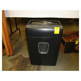 Insignia paper shredder