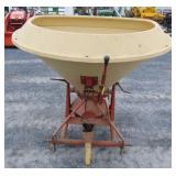 Vicon Three Point Spreader / Fertilizer