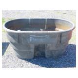100 Gallon Rubbermaid Stock Tank