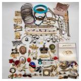 Costume Brooches Bracelets & Rings