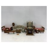 Miniature Dollhouse Furniture