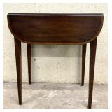 Virginia Galleries by Henkel-Harris Mahogany
