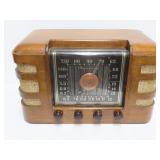 Crosley Model 66TC Table Radio