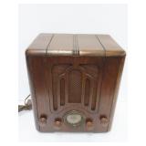 Crosley Model 515 Table Radio