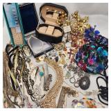 Hair Jewelry & Collectible Ornaments Etc