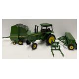 John Deere 4450 Toy Tractor Set