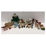 Mini Animal Figures & Novelty Collectibles
