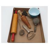 Kitchen Utensils with Pyrex Bowl