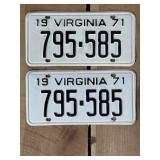 Pair of 1971 Virginia vintage license plates.