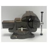 Swivel Base Bench Vise