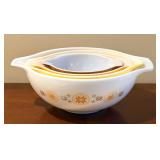 Pyrex Nesting Mixing Bowls