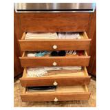 Kitchen Linens & Baking Ware