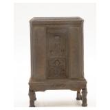 Majestic Radio Cast Iron Still Bank