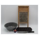 Lodge And Joseph Rodgers Kitchenwares