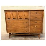 Broyhill Brasilia Gentleman's Chest
