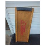 Farm Country Wooden Creeper