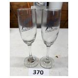 2 Logo Champagne Flutes