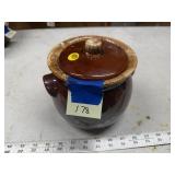 Hull Pottery Ovenproof Jar