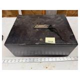 Metal Lockbox with Key