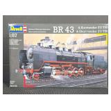 Revell BR 43 Heavy Goods Locomotive 1:87 Scale Model Kit