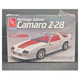 AMT Ertl Heritage Edition Camaro Z-28 1/25 Model Kit #6157
