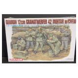 Dragon 1/35 German 12cm Granatwerfer 42 Mortar w/Crew Model Kit #6090 - Factory Sealed