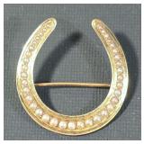9K Horseshoe Pin - 3.8 Grams