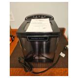 Hamilton Beach portable ice maker.