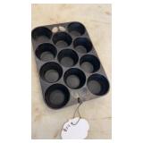 Cast Iron Muffin Popover Pan  Griswold??
