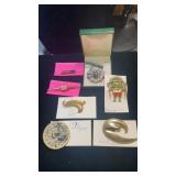 Lot of 7 Brooches