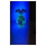 Fenton Uranium Art Glass  Burmese Gold Fish Vase