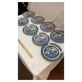 8 Churchill England Blue Willow Dinner Plates
