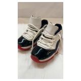 Nike AV2187-160 shoes Size 7.5 USED